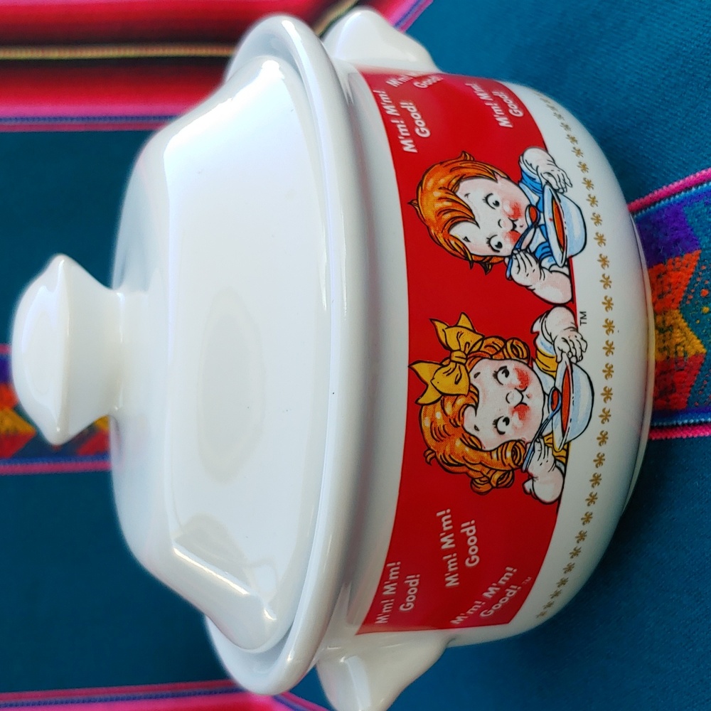 Campbell's 1998 Vintage White and Red Ceramic Soup Bowl with Lid